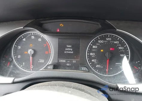 2011 Audi A4 2.0T Premium z USA, uszkodzony, nr VIN WAUMFAFL3BN024061